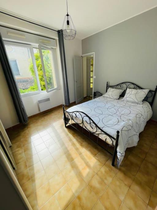 Chez Leo I - Appartement T2 Proche Tricastin Боллен Екстер'єр фото