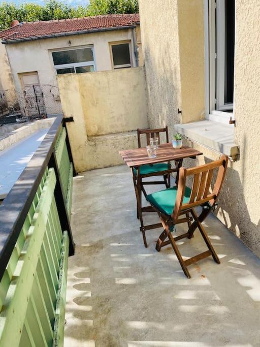 Chez Leo I - Appartement T2 Proche Tricastin Боллен Екстер'єр фото
